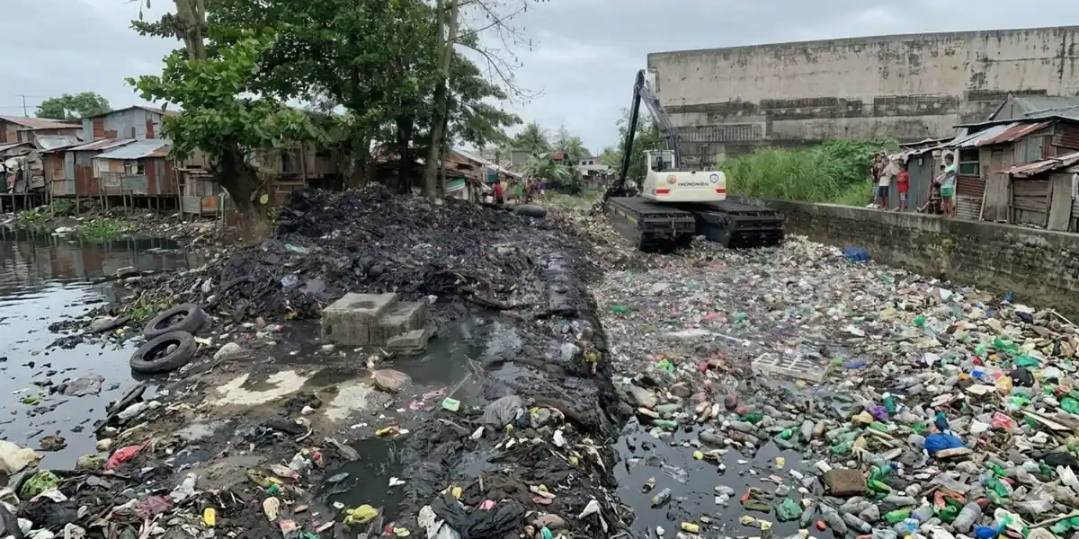 Filipinler’de Dev Dere Temizliği: Hidromek Amfibi Ekskavatörü, Ultratrex ve AKM İş Makinaları İş Birliği